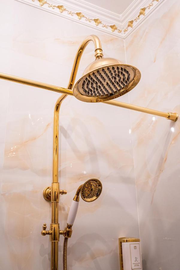 Private Museum Apartment With Antique Decor Βουκουρέστι Εξωτερικό φωτογραφία